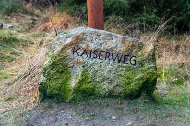 Wegweiserstein "Kaiserweg"