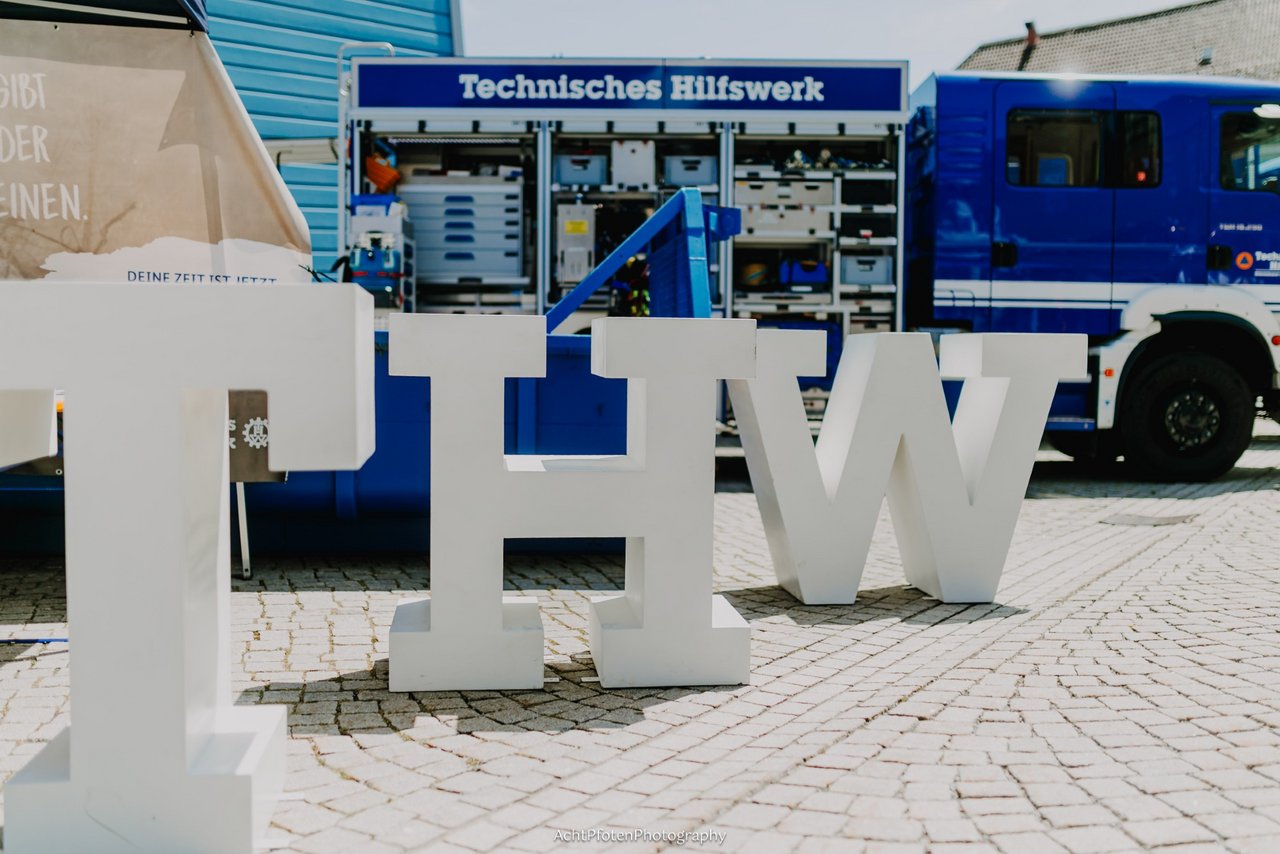 Schriftzug THW