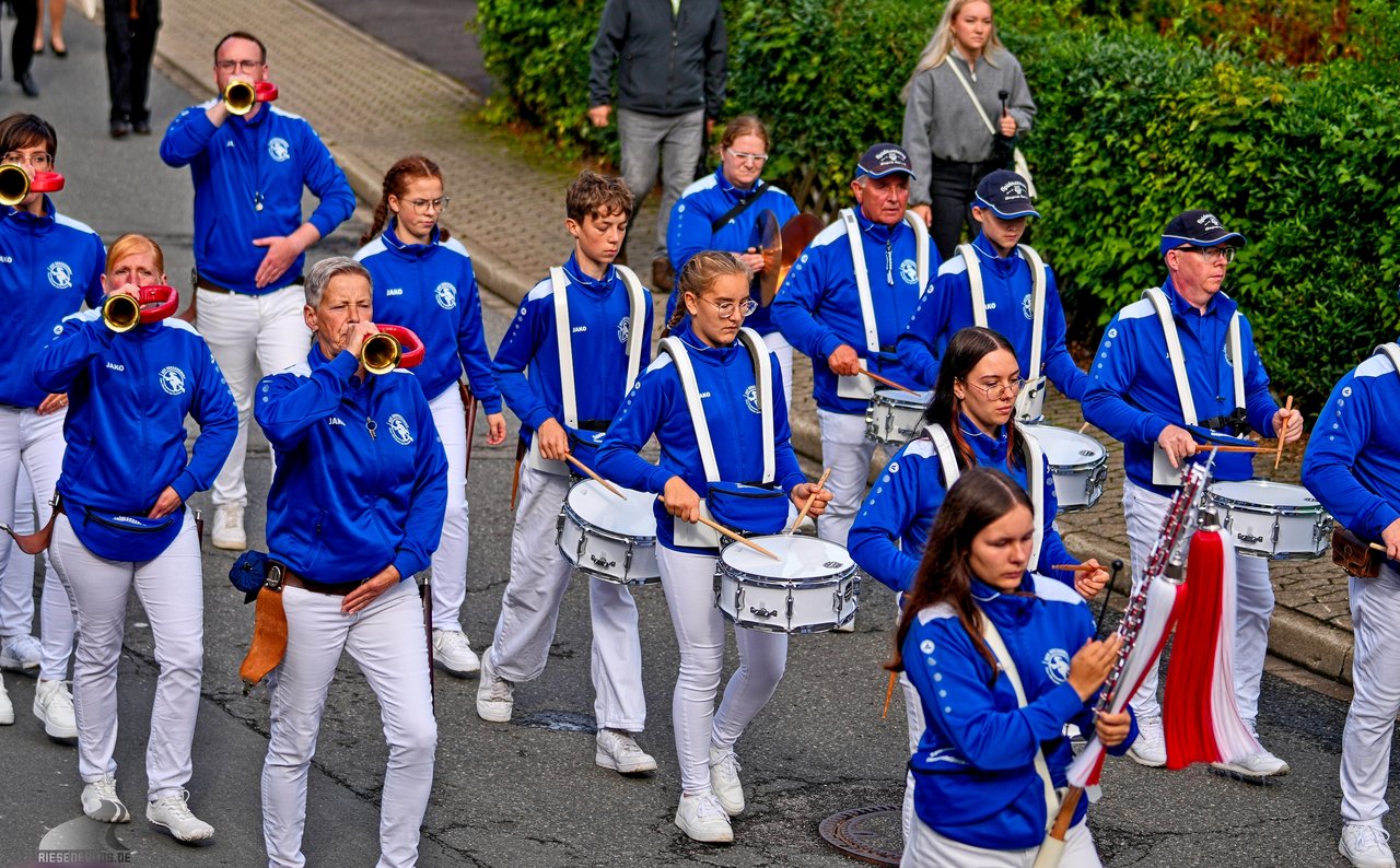 Musikgruppe beim Umzug 