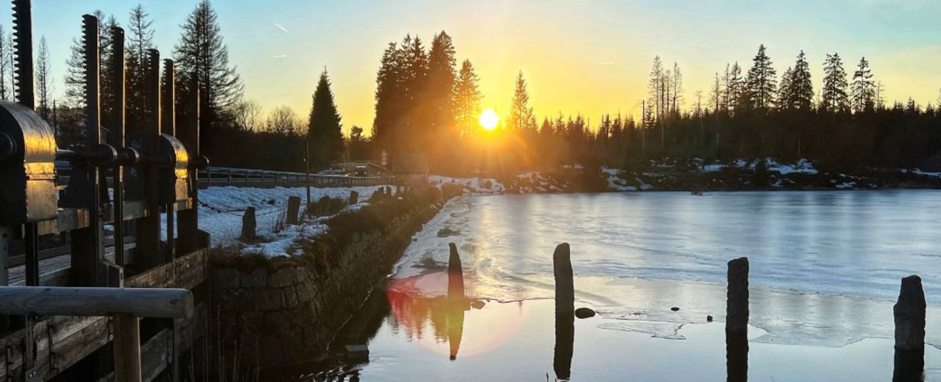 Sonnenuntergang am Wehr vom Oderteich