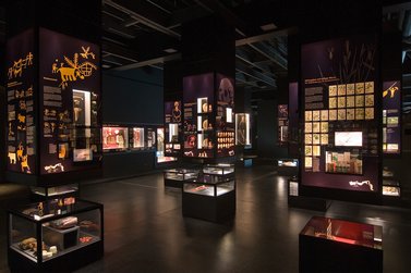 Blick in die Ausstellung zur Lichtensteinhöhle